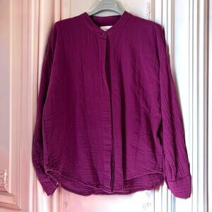 XiRENA Gauze 100% Cotton Hidden Button Down Shirt in Purple Size S